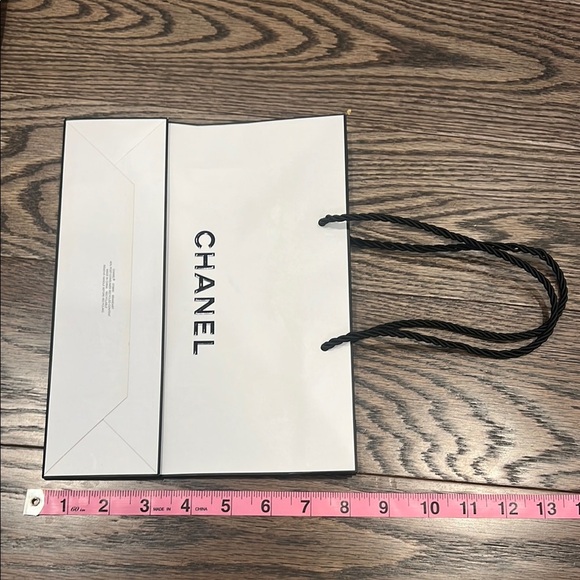 Chanel White Shopping Bag - Picture 2 of 2